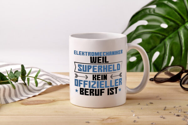 Superheld Elektromechaniker | Mechaniker | Elektrik - Tasse Weiss - Kaffeetasse / Geschenk / Familie