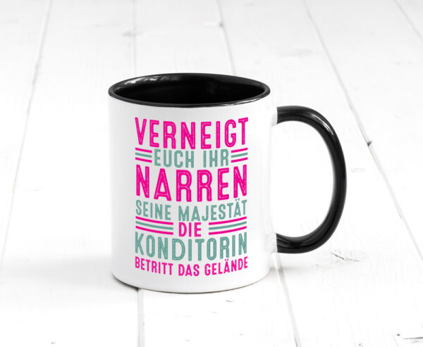 Verneigt euch: Konditorin | Konditorei Farbige Tasse - Kaffeetasse / Geschenk / Familie