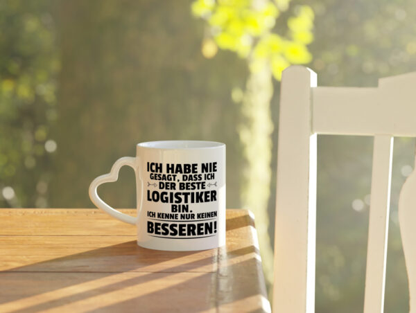 Der Beste Logistiker | Beruf Logistik - Herzhenkel Tasse - Kaffeetasse / Geschenk / Familie