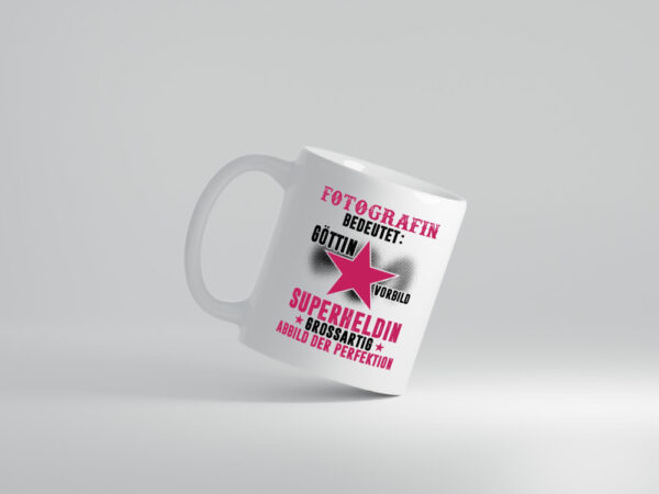 Bedeutung von Fotografin | Fotografie | Kamera - Tasse Weiss - Kaffeetasse / Geschenk / Familie