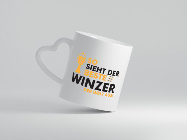 Der Weltbeste Winzer | Weinbauer | Wein - Herzhenkel Tasse - Kaffeetasse / Geschenk / Familie