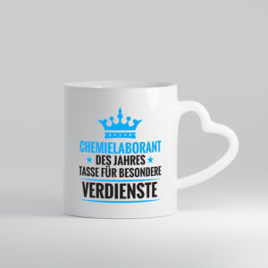 Besonderer Verdienst: Chemielaborant | Laborant | Chemie - Herzhenkel Tasse - Kaffeetasse / Geschenk / Familie