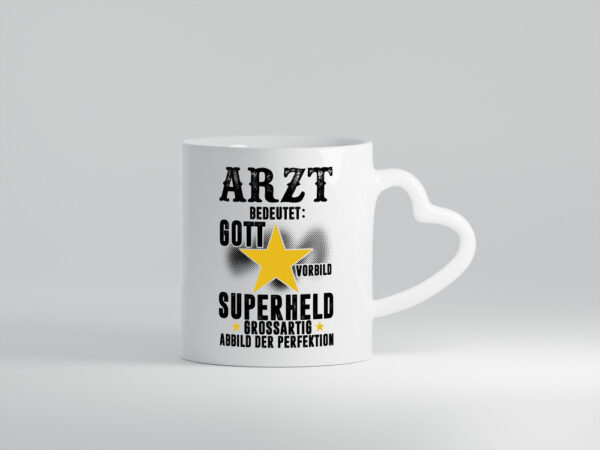 Bedeutung von Arzt | Medizin | Doktor | Facharzt - Herzhenkel Tasse - Kaffeetasse / Geschenk / Familie