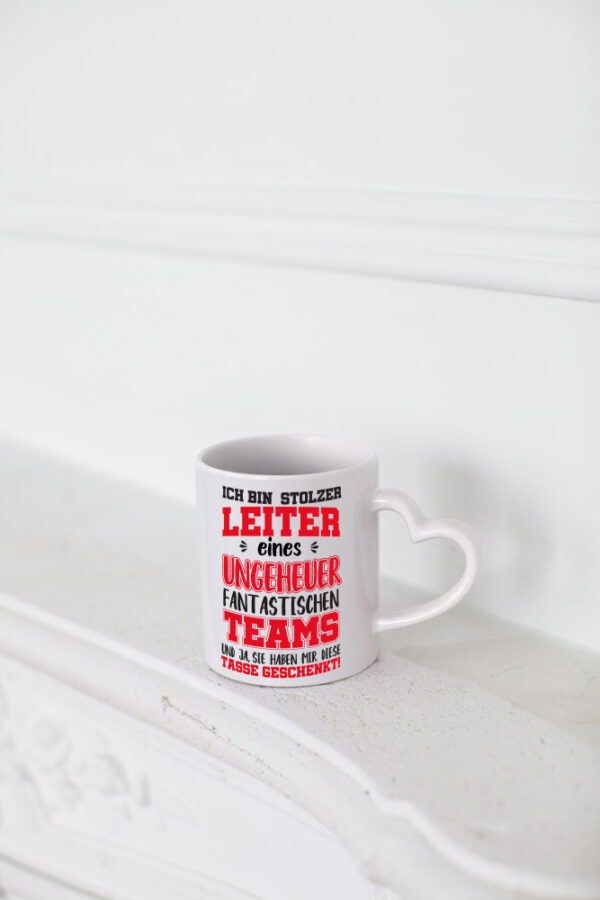 Stolzer Teamleiter | Beruf Tasse | Mitarbeiter Humor - Herzhenkel Tasse - Kaffeetasse / Geschenk / Familie