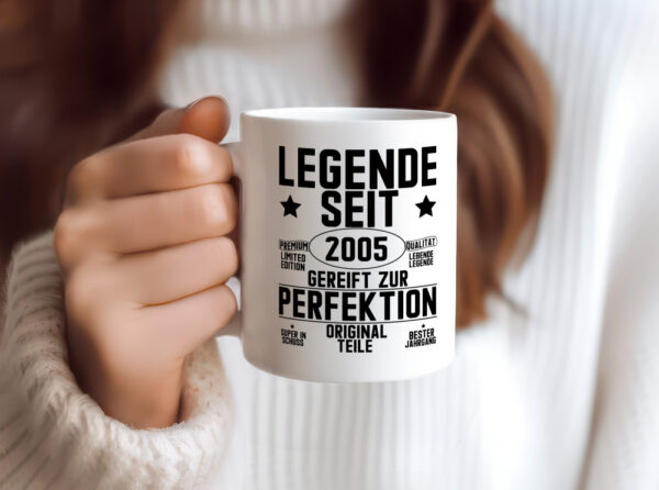 Legende seit 2005 | Geburtstag | Gut gereift | Whiskey Logo - Tasse Weiss - Kaffeetasse / Geschenk / Familie
