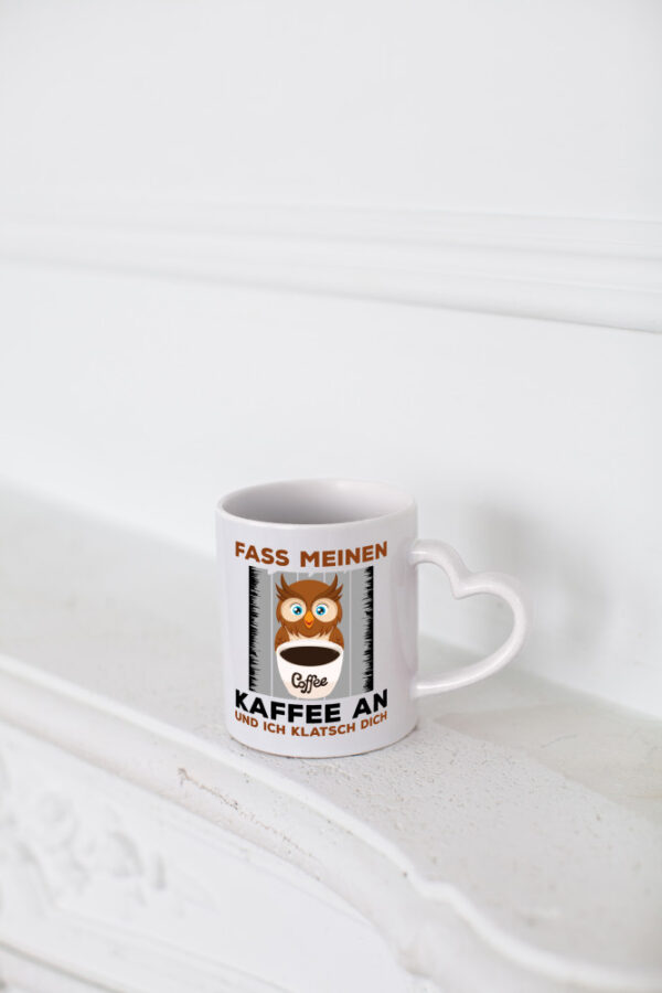 Fass meinen Kaffee an | Spruch Humor | lustiges Motiv - Herzhenkel Tasse - Kaffeetasse / Geschenk / Familie