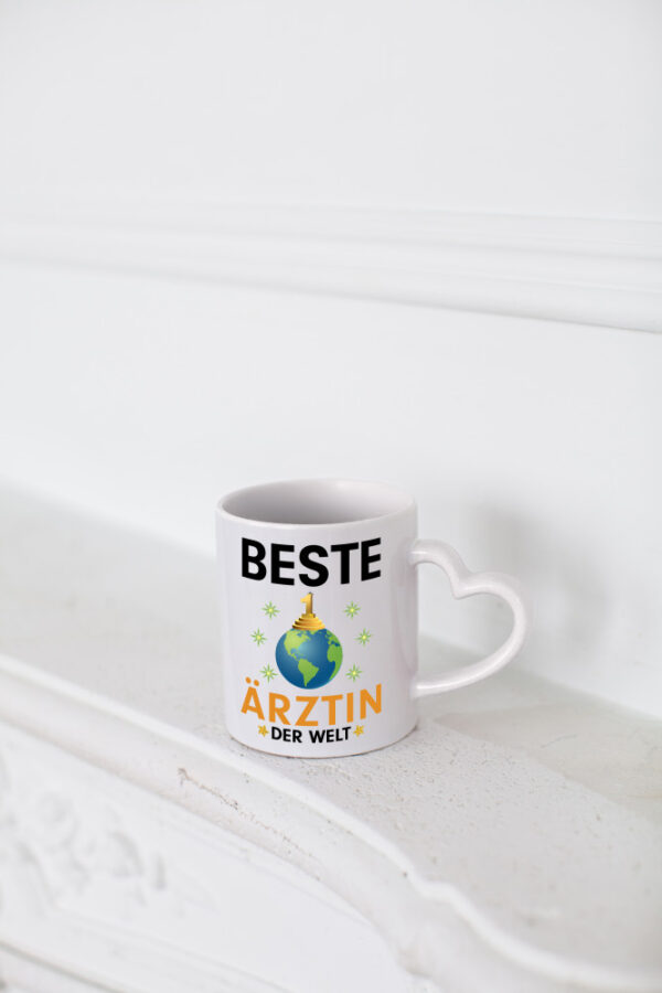 Welt Beste Ärztin | Medizin | Doktorin | Fachärztin - Herzhenkel Tasse - Kaffeetasse / Geschenk / Familie