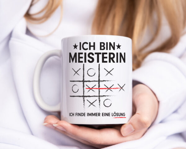 Löse Probleme: Meisterin | Meisterbrief - Tasse Weiss - Kaffeetasse / Geschenk / Familie