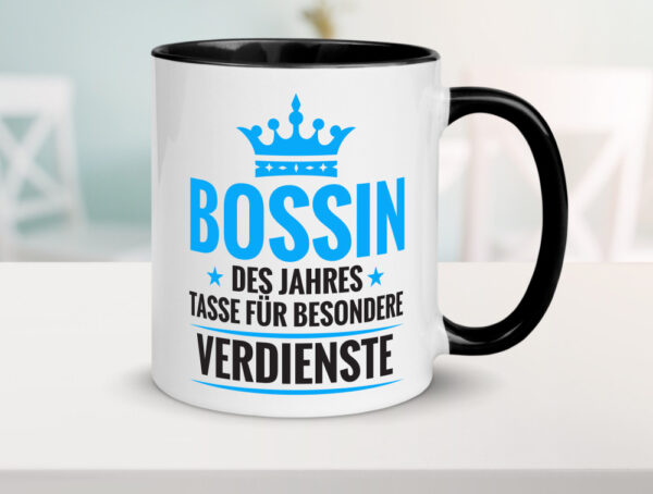 Besonderer Verdienst: Bossin | Führungskraft | Vorgesetzte Farbige Tasse - Kaffeetasse / Geschenk / Familie