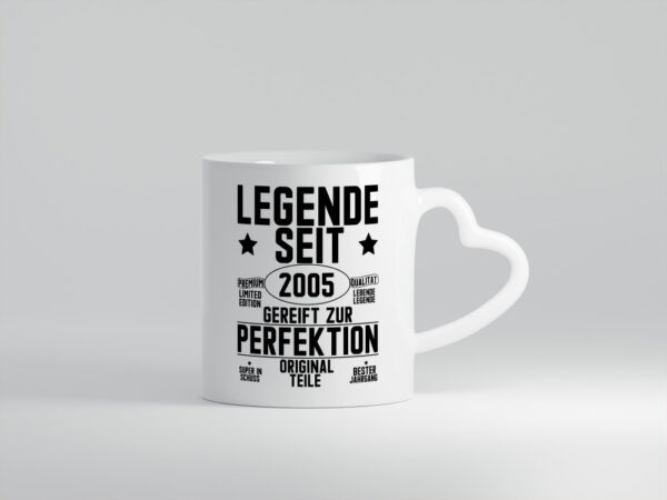 Legende seit 2005 | Geburtstag | Gut gereift | Whiskey Logo - Herzhenkel Tasse - Kaffeetasse / Geschenk / Familie