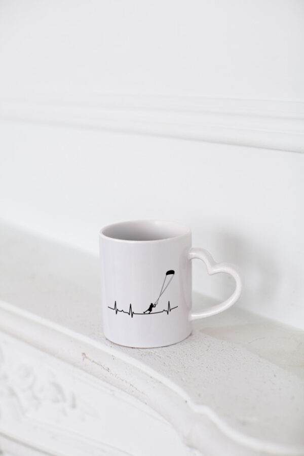 Kitesurfer Motiv | Surfer | Kite Surfing | Wassersport - Herzhenkel Tasse - Kaffeetasse / Geschenk / Familie
