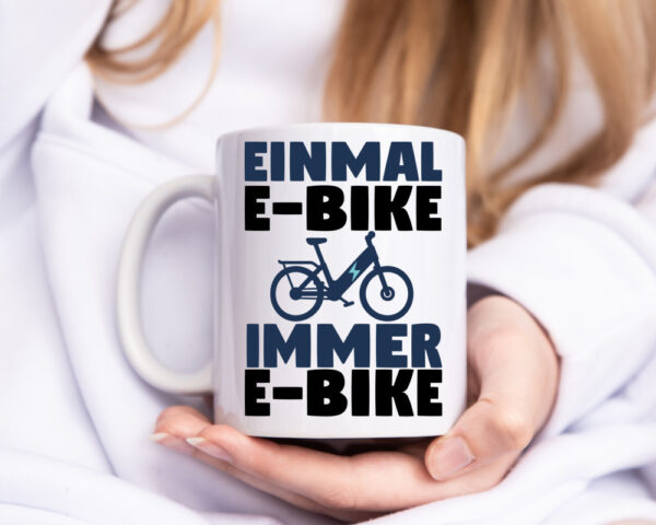 E-Bike Fahrer | Radfahrer Tasse | Fahrrad | Elektrorad - Tasse Weiss - Kaffeetasse / Geschenk / Familie