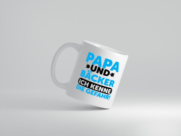 Papa und Bäcker ich kenne die Gefahr | Bäcker | Vatertag - Tasse Weiss - Kaffeetasse / Geschenk / Familie