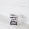 Verdammt nah dran: Bankkaufmann | Kaufmann | Bank Kaufleute - Herzhenkel Tasse - Kaffeetasse / Geschenk / Familie