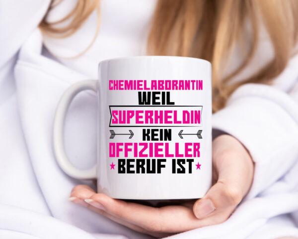 Superheldin Chemielaborantin | Laborantin | Chemie - Tasse Weiss - Kaffeetasse / Geschenk / Familie