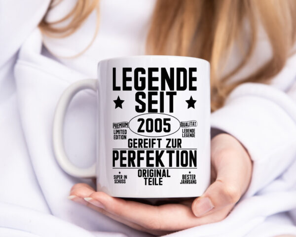 Legende seit 2005 | Geburtstag | Gut gereift | Whiskey Logo - Tasse Weiss - Kaffeetasse / Geschenk / Familie