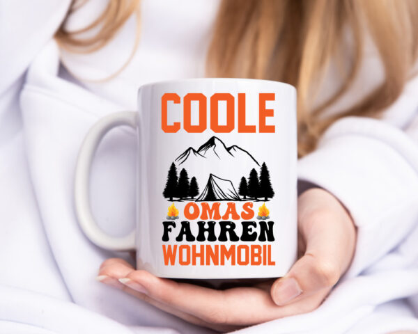 Coole Omas Fahren Wohnmobil | Camping | Wohnmobil - Tasse Weiss - Kaffeetasse / Geschenk / Familie