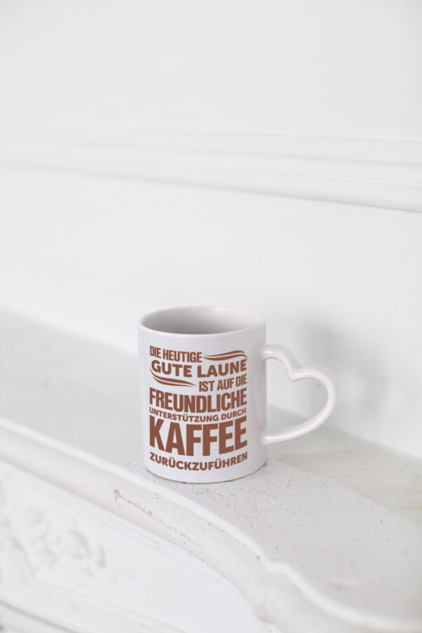 Gute Laune Kaffee | Büro Tasse | Kaffeetrinker Spruch - Herzhenkel Tasse - Kaffeetasse / Geschenk / Familie