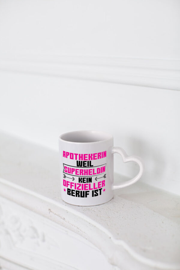 Superheldin Apothekerin | Apotheke | Pharmazie - Herzhenkel Tasse - Kaffeetasse / Geschenk / Familie