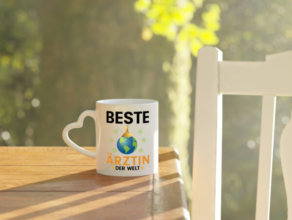 Welt Beste Ärztin | Medizin | Doktorin | Fachärztin - Herzhenkel Tasse - Kaffeetasse / Geschenk / Familie