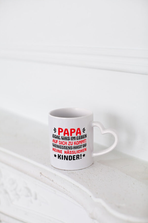 Papa egal was auf dich zukommt - Herzhenkel Tasse - Kaffeetasse / Geschenk / Familie