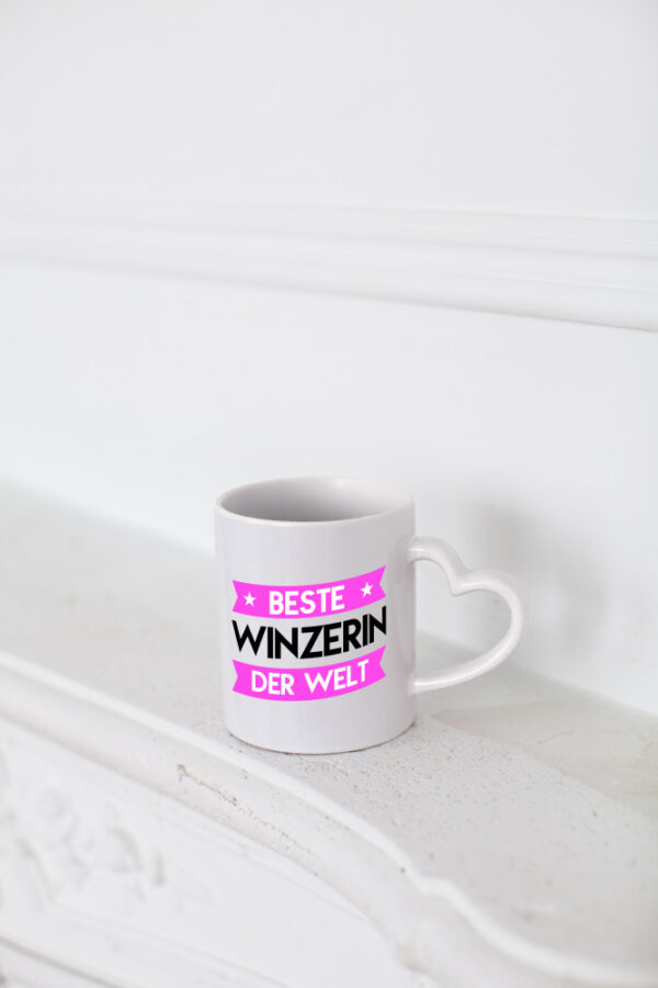 Beste Winzerin | Weinbauer | Wein - Herzhenkel Tasse - Kaffeetasse / Geschenk / Familie
