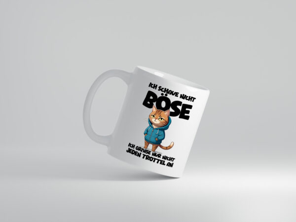 Ich schaue nicht böse | Böse Katze | Katzenliebhaber - Tasse Weiss - Kaffeetasse / Geschenk / Familie