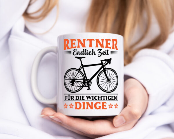 Rentner | Zeit für wichtige Dinge | Fahrrad - Tasse Weiss - Kaffeetasse / Geschenk / Familie