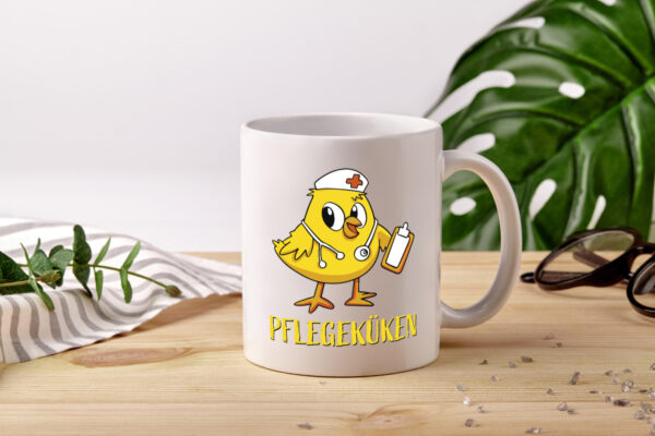 Pflegeküken | Küken Stethoskop - Tasse Weiss - Kaffeetasse / Geschenk / Familie