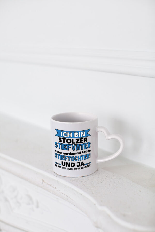 Stolzer Stiefvater | Vatertag | Spruch Stieftochter - Herzhenkel Tasse - Kaffeetasse / Geschenk / Familie