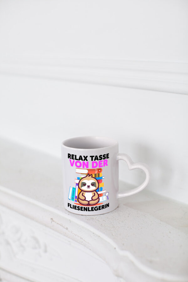 Relax Tasse: Fliesenlegerin | Fliesenlegen | Bau - Herzhenkel Tasse - Kaffeetasse / Geschenk / Familie