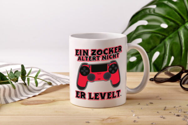 Zocker altern nicht - Tasse Weiss - Kaffeetasse / Geschenk / Familie