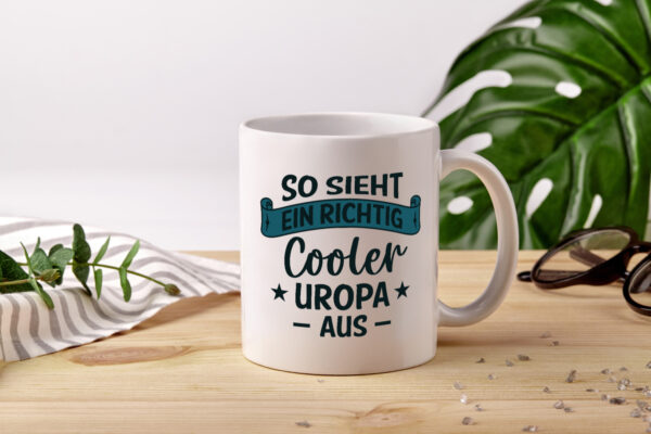 Cooler Uropa | Urkunde | Sterne - Tasse Weiss - Kaffeetasse / Geschenk / Familie