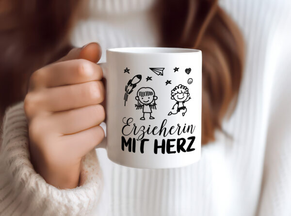 Erzieherin mit Herz - Tasse Weiss - Kaffeetasse / Geschenk / Familie