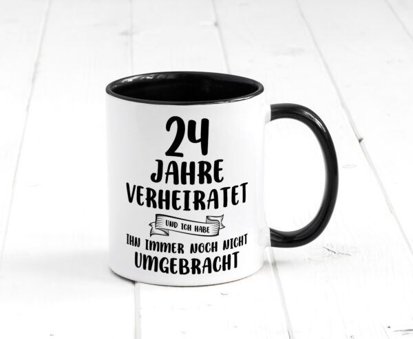 24 Jahre Verheiratet, immer noch am Leben! Farbige Tasse - Kaffeetasse / Geschenk / Familie