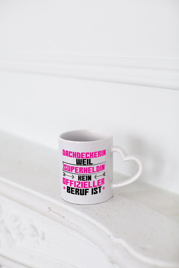 Superheldin Dachdeckerin | Dachbau | Hausbau - Herzhenkel Tasse - Kaffeetasse / Geschenk / Familie