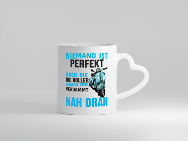 Rollerfahrer | Tasse Mofa | Moped | Roller | Spruch - Herzhenkel Tasse - Kaffeetasse / Geschenk / Familie