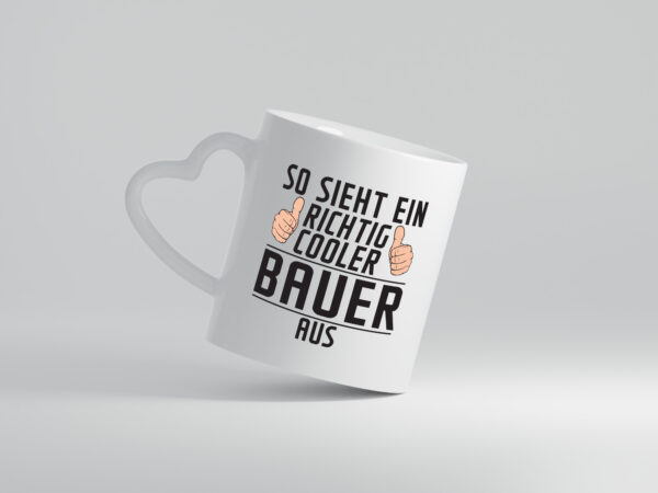 Richtig Cooler Bauer | Bauernhof | Landwirtschaft - Herzhenkel Tasse - Kaffeetasse / Geschenk / Familie