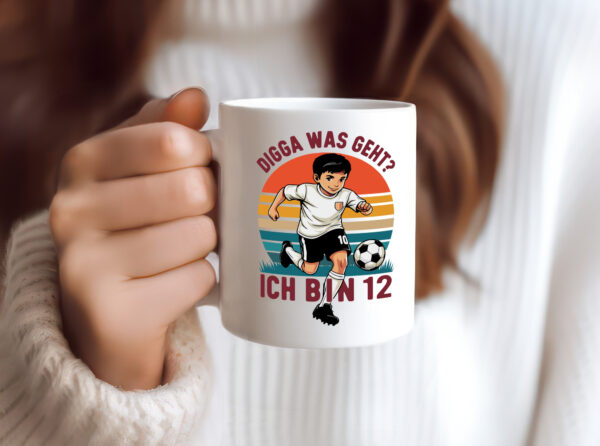 12 Geburtstag | 12 Jahre | Digga was geht ab | Fußball - Tasse Weiss - Kaffeetasse / Geschenk / Familie