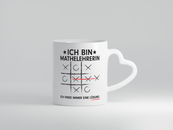 Löse Probleme: Mathelehrerin | Lehrer | Mathe - Herzhenkel Tasse - Kaffeetasse / Geschenk / Familie