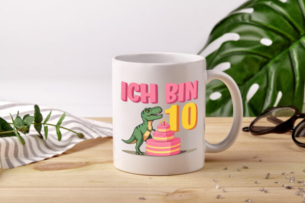 10 Geburtstag | 10 Jahre | Dinosaurier mit Kuchen - Tasse Weiss - Kaffeetasse / Geschenk / Familie