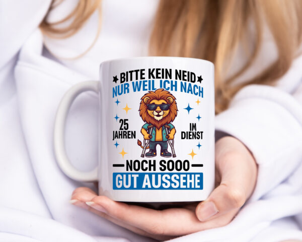 25 Jahre im Dienst | Arbeitsjubiläum | Arbeit - Tasse Weiss - Kaffeetasse / Geschenk / Familie