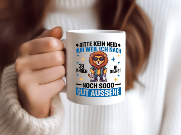 39 Jahre im Dienst | Arbeitsjubiläum | Arbeit - Tasse Weiss - Kaffeetasse / Geschenk / Familie