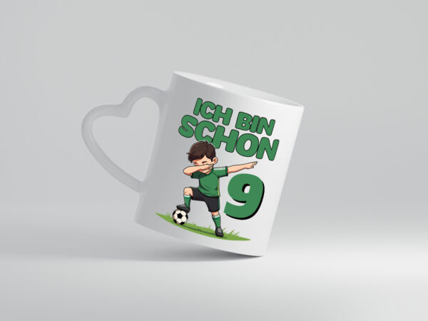 9. Geburtstag | 9 Jahre | Fußballer - Herzhenkel Tasse - Kaffeetasse / Geschenk / Familie