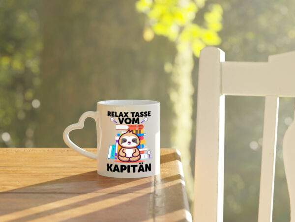 Relax Tasse: Kapitän | Schiffskapitän | Schiff - Herzhenkel Tasse - Kaffeetasse / Geschenk / Familie