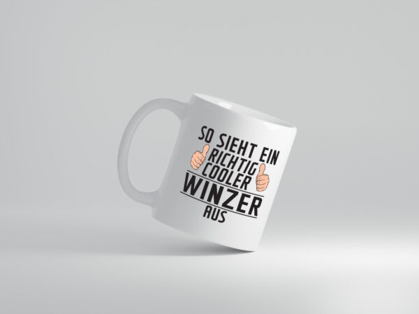 Richtig Cooler Winzer | Weinbauer | Wein - Tasse Weiss - Kaffeetasse / Geschenk / Familie