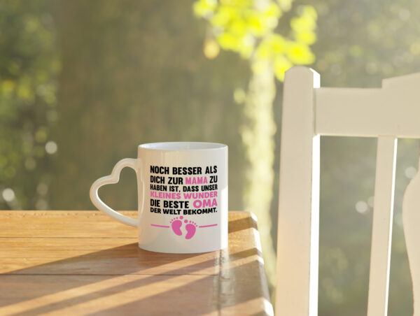 Beste Oma der Welt | Geburt Tasse | Schwangerschaft - Herzhenkel Tasse - Kaffeetasse / Geschenk / Familie