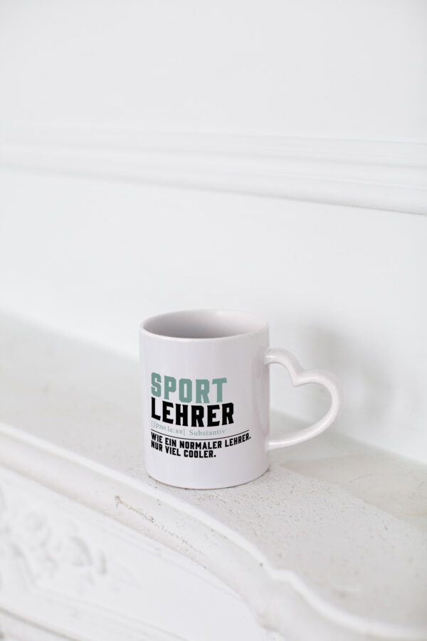 Sportlehrer | Lehrer | Unterricht | Lieblingslehrer - Herzhenkel Tasse - Kaffeetasse / Geschenk / Familie
