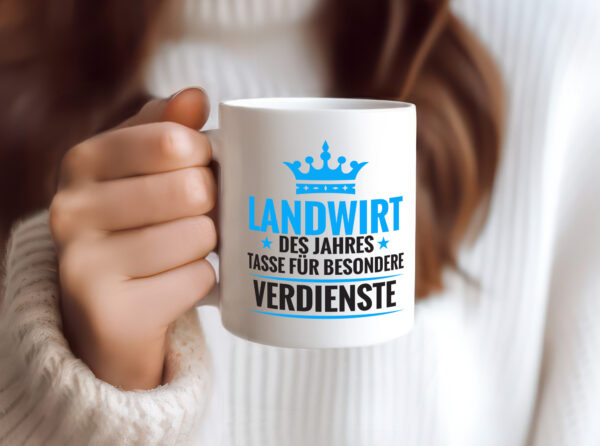Besonderer Verdienst: Landwirt | Bauer | Landwirtschaft - Tasse Weiss - Kaffeetasse / Geschenk / Familie