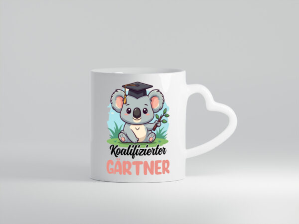 Koalifizierter Gärtner | Gartenbau - Herzhenkel Tasse - Kaffeetasse / Geschenk / Familie